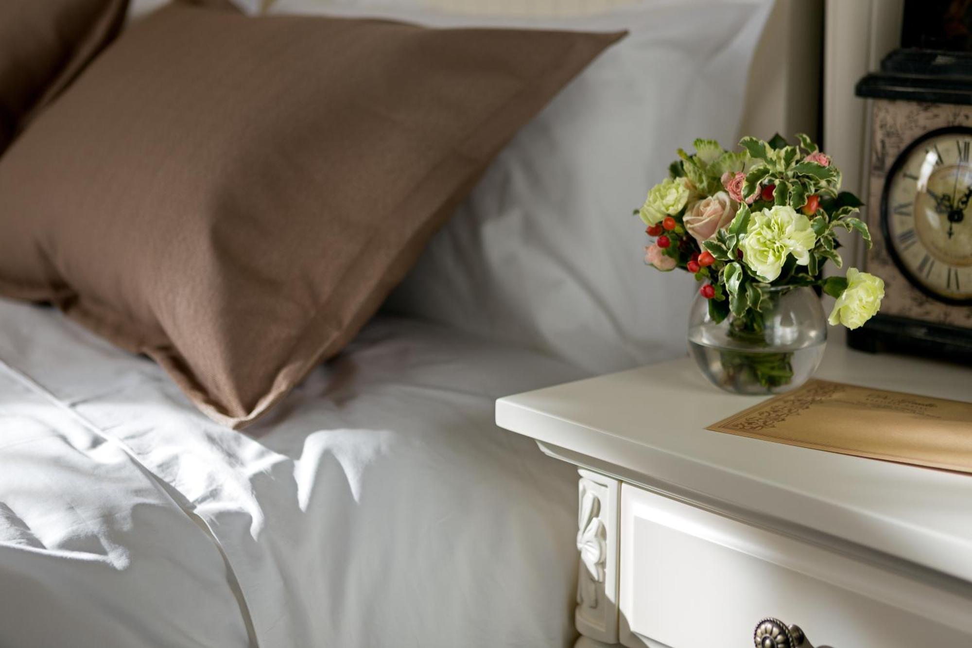 De Gaulle Boutique Hotel ハルキウ エクステリア 写真