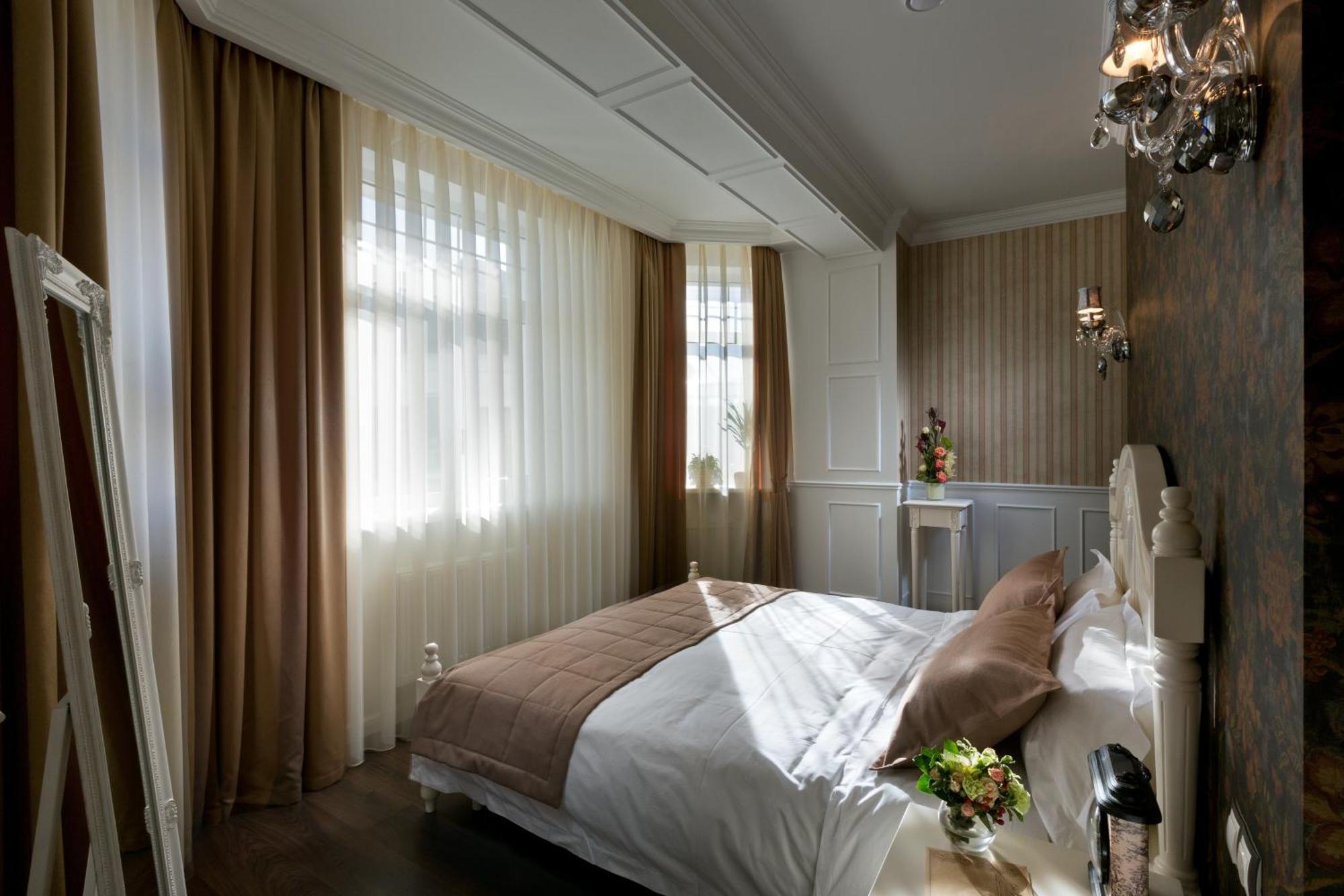 De Gaulle Boutique Hotel ハルキウ エクステリア 写真