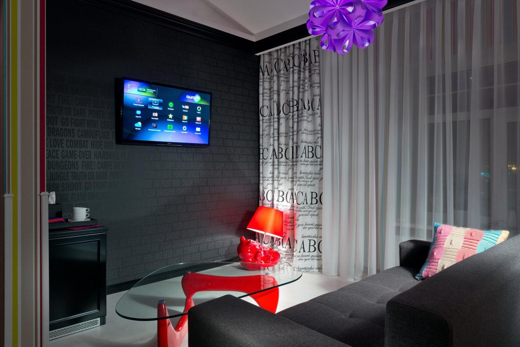 De Gaulle Boutique Hotel ハルキウ エクステリア 写真