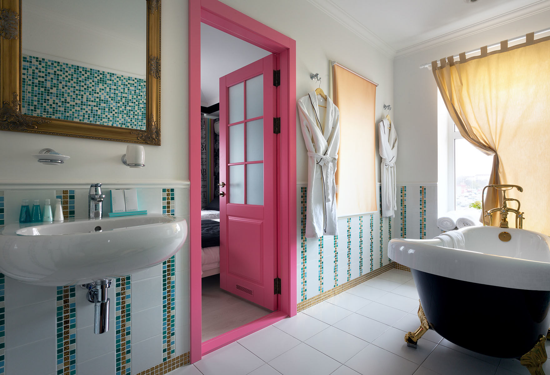 De Gaulle Boutique Hotel ハルキウ エクステリア 写真