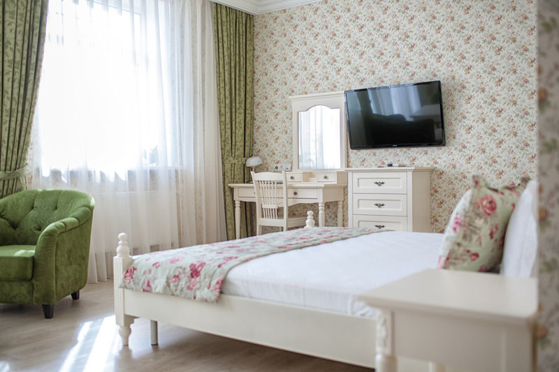 De Gaulle Boutique Hotel ハルキウ エクステリア 写真