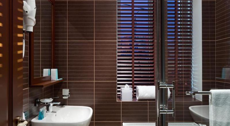 De Gaulle Boutique Hotel ハルキウ エクステリア 写真