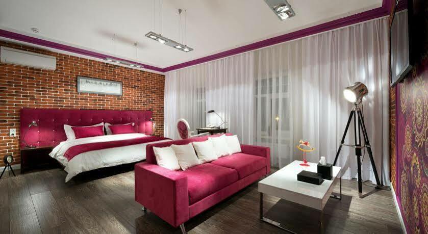 De Gaulle Boutique Hotel ハルキウ エクステリア 写真